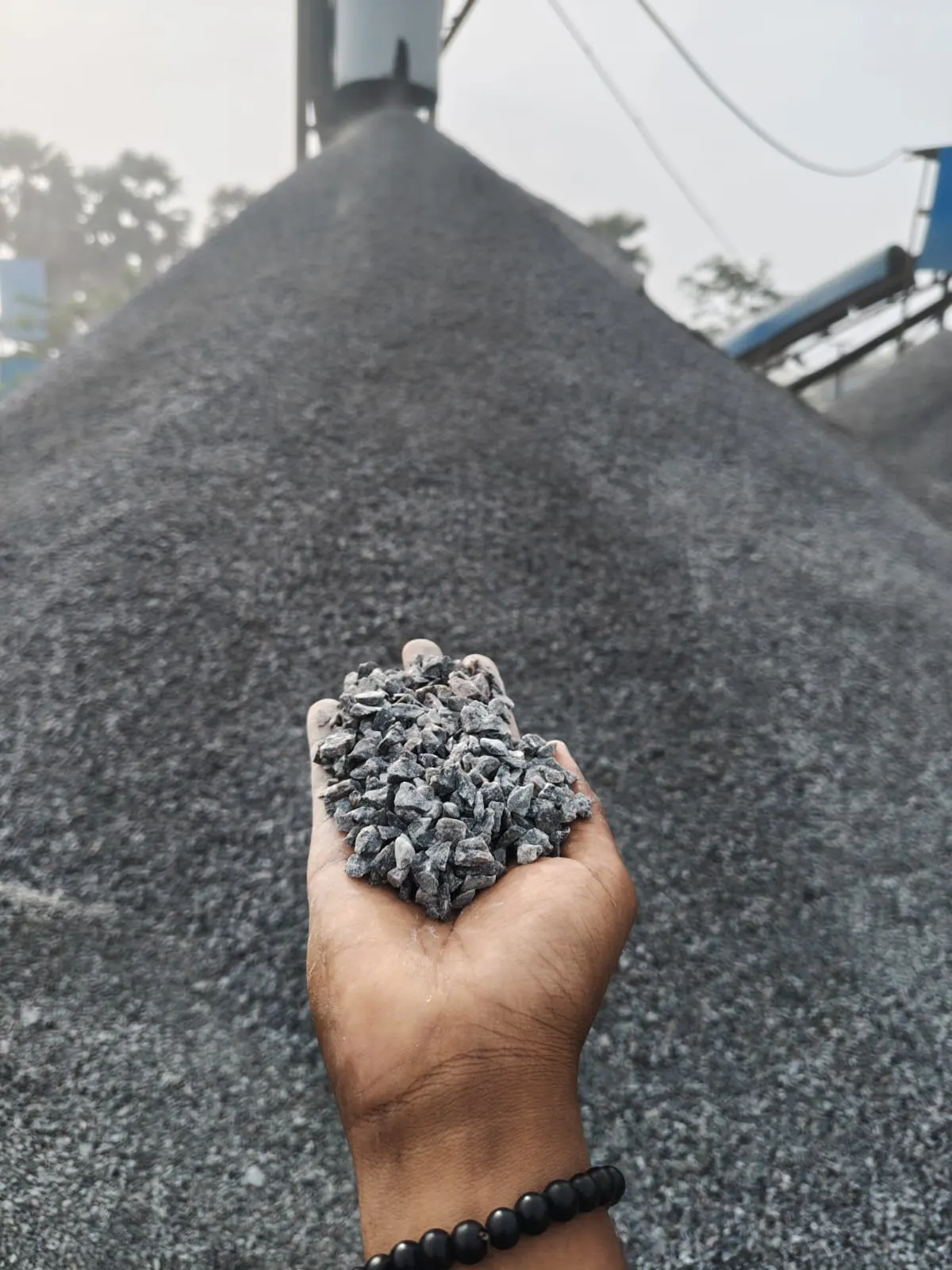 12mm Chips — Floor screed, thin RCC sections, pathway gravel, plinth protection around buildings.